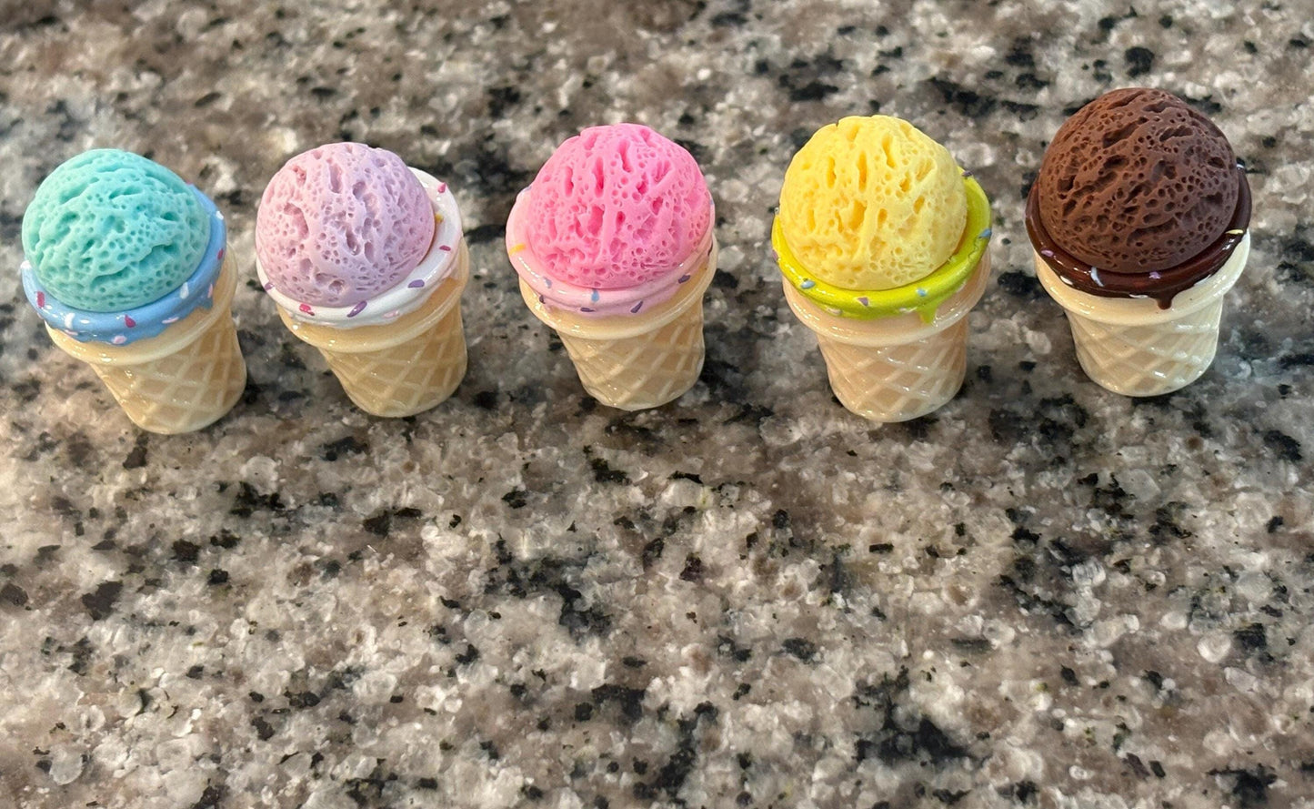 FREE COVERMINDER Vanilla Scent Ice Cream Diamond Painting Putty, Long-Lasting Sticky Putty for Diamond Art, Alternative Wax , Craft Adhesive